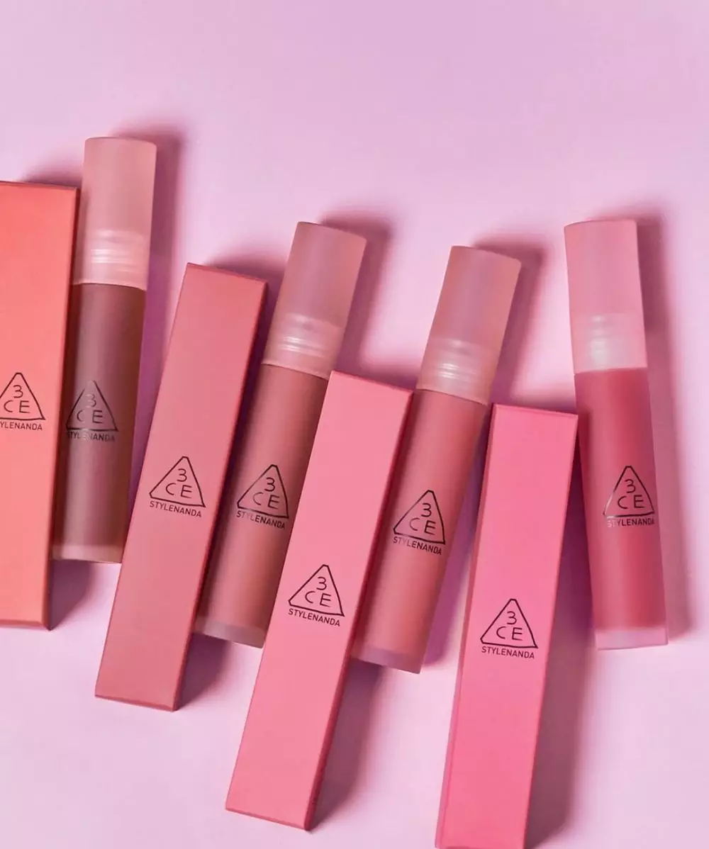 Rekomendasi liptint tahan lama untuk sehari penuh © 2025 brilio.net