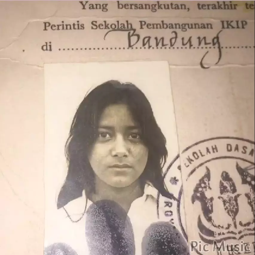 masa muda lydia kandou mirip kajol © berbagai sumber